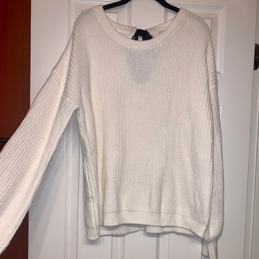 Women’s balloon sleeve sweater